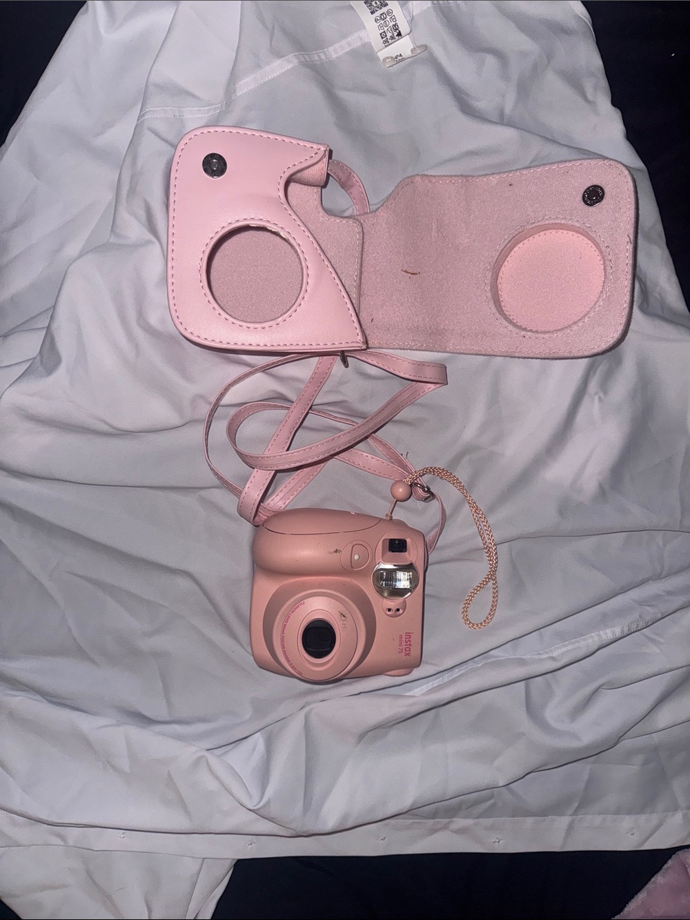 Fujifilm Instax Mini 11 Pink Instant Camera with Pink Case